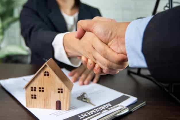 real state handshake sign contract